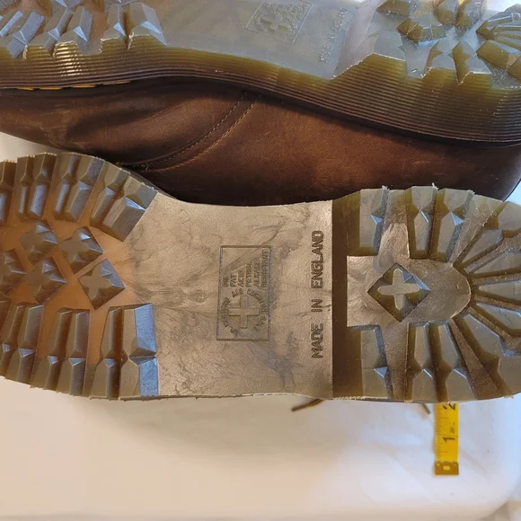 Dr. Martens Brown Leather Men's Shoes - Picture 6 of 11